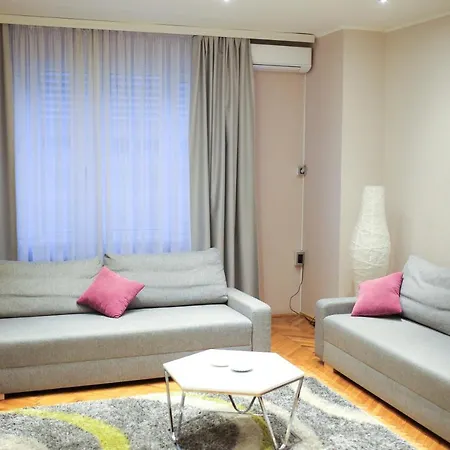 Chimney Modern Apartment